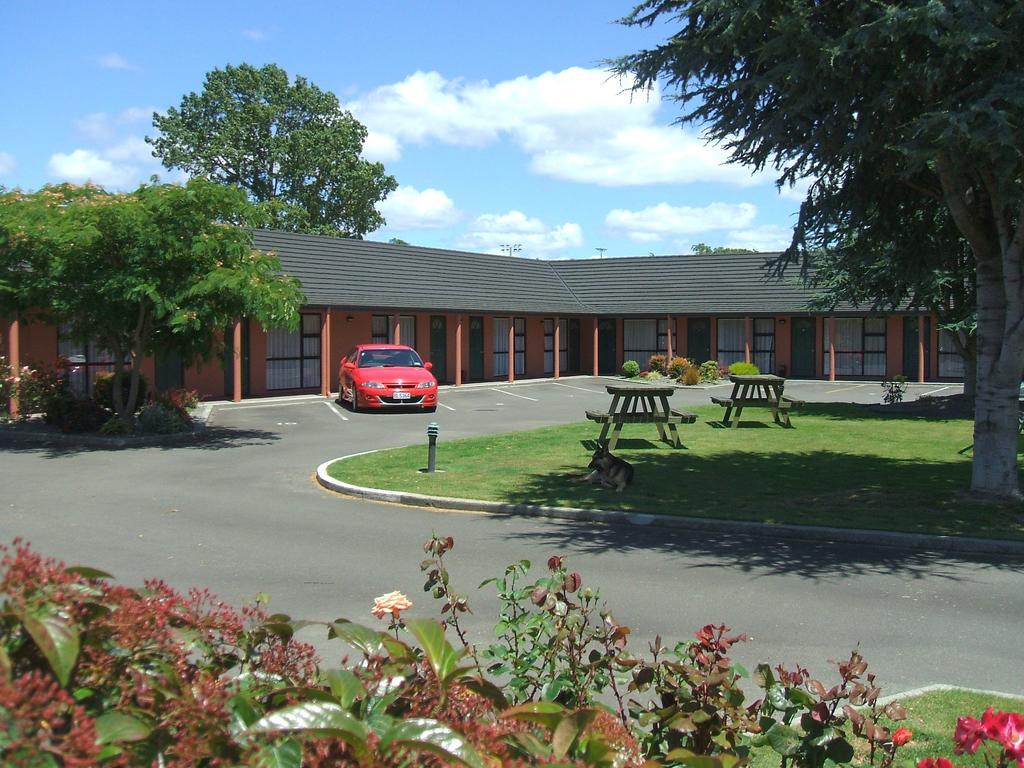 Pavilion Motel & Conference Centre Palmerston North Bagian luar foto
