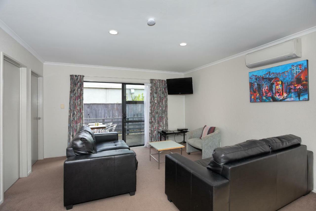 Pavilion Motel & Conference Centre Palmerston North Bagian luar foto